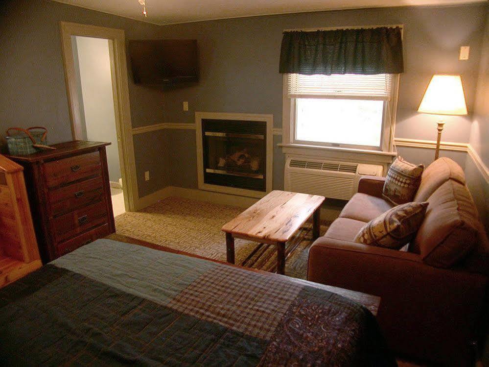 Mountaintop Lodge At Lake Naomi Pocono Pines Zewnętrze zdjęcie